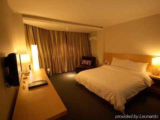 Super 8 Hotel Lanzhou Yong Chang Lu Zewnętrze zdjęcie